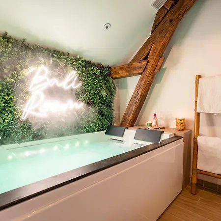 Bali / Magnifique Evasion Jaccuzi Apartment Montgeron